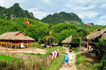 Mai Chau trekking tour